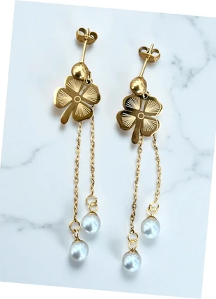 Boucles d’oreilles créoles dorées pendantes trèfle et perle, brand: Vintage Boutique, condition: Very good, €5.00, €5.95 includes Buyer Protection