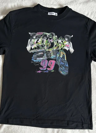 Weekday Graphic T-shirt, marca: Weekday, estado: Muito bom, tamanho: M, €7.00, €8.05 inclui Proteção do Comprador