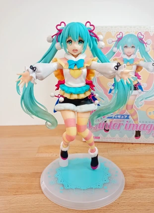 Figurine d'Hatsune Miku Winter image - Project Dival, marque: Taito, état: Neuf avec étiquette, taille: Taille unique, 20,00 €, 21,70 € Protection acheteurs (Pro) incluse