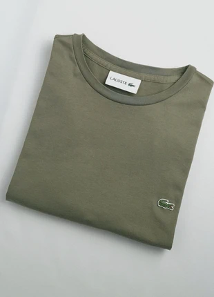 🐊 T-shirt Lacoste Kaki Regular Fit - Très bon état - Taille US M / FR 4 (Mesures en photo), brand: Lacoste, condition: Very good, size: M, €19.00, €20.65 includes Buyer Protection Pro