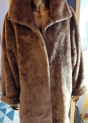 Manteau long fausse fourrure vintage, marque: Vintage, état: Très bon état, taille: L / 40 / 12, 85,00 €, 89,95 € Protection acheteurs incluse