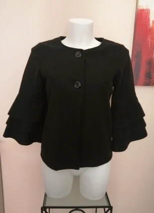 Cappotto corto nero in pile 🖤, marke: WOMAN, zustand: Gut, größe: S / 36 / 8, 5,00 €, 5,95 € inklusive Vinted-Käuferschutz
