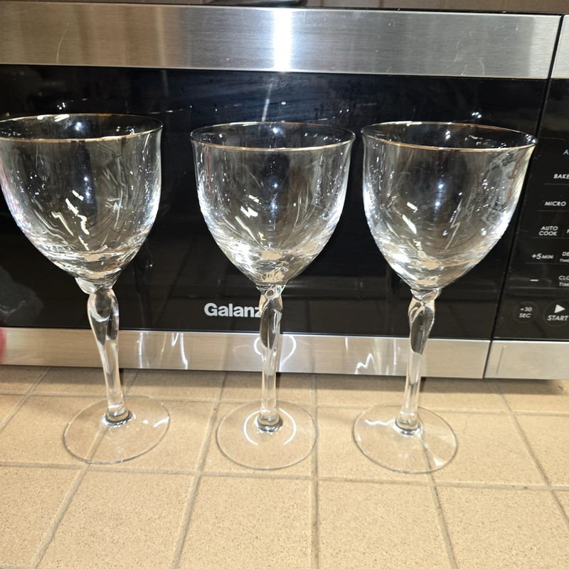 3 set of real crystal & real gold leaked edge wine glasses 1