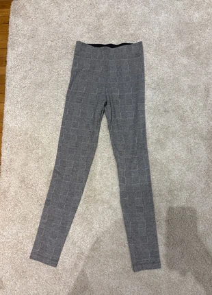 Pantalon legging femme Zara, marque: Zara, état: Très bon état, taille: S / 36 / 8, 2,50 €, 3,33 € Protection acheteurs incluse