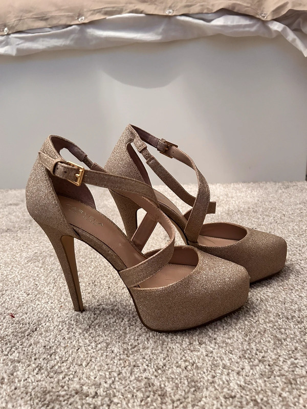 Carvela kurt store geiger heels