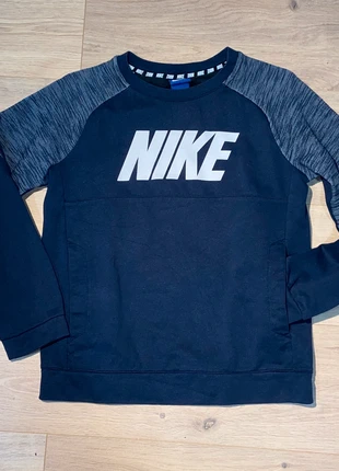 Pull enfant Nike Bleu marine logo imprimé blanc - Taille L, marke: Nike, zustand: Sehr gut, größe: L, 9,00 €, 10,15 € inklusive Vinted-Käuferschutz