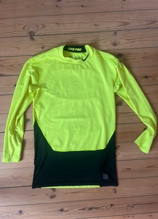 T-shirt de compression Nike Pro – Taille XXL – Très bon état, marque: Nike, état: Très bon état, taille: XXL, 20,00 €, 21,70 € Protection acheteurs incluse