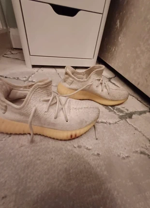 Yeezy 350 boost shoes!, brand: Yeezy, condition: Good, size: 36, €19.50, €21.18 includes Buyer Protection