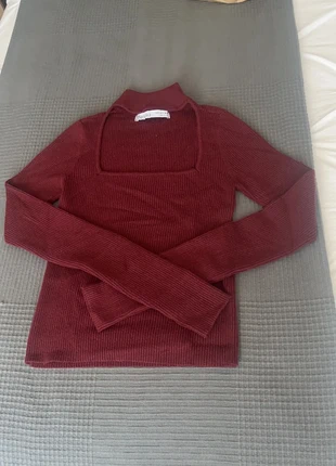 Jersey Bershka, brand: Bershka, condizioni: Ottime, taglia: M / IT 42 / EU 38, €5.00, €5.95 include la Protezione acquisti