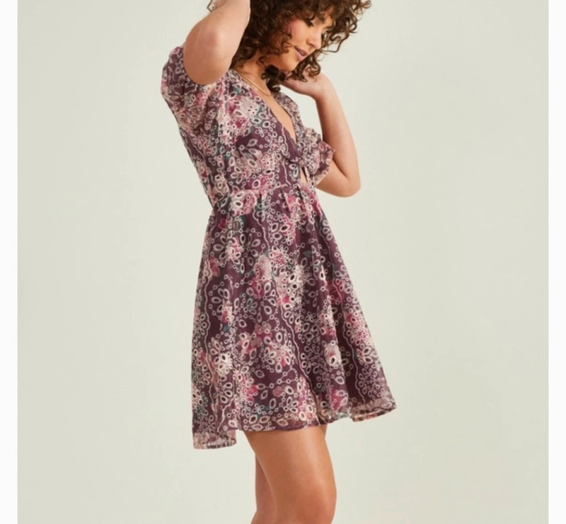 Floral dress with keyhole front 1