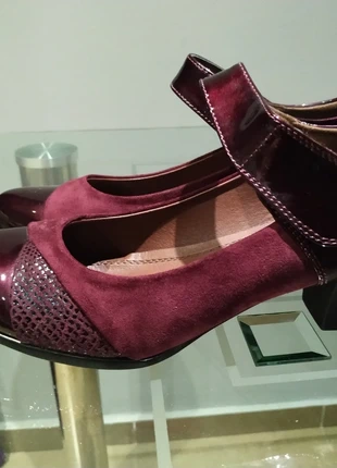 Zapatos de tacones color vino borgoña / rojo , marque: MODA, état: Neuf avec étiquette, taille: 40, 20,00 €, 21,70 € Protection acheteurs incluse