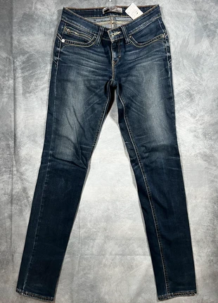 Levi’s Demi Curve Skinny – Jeans Level 1 – Tamanho 27 (Novo), marca: Levi's, estado: Novo sem etiquetas, tamanho: S / 36 / 8, €25.00, €26.95 inclui Proteção do Comprador