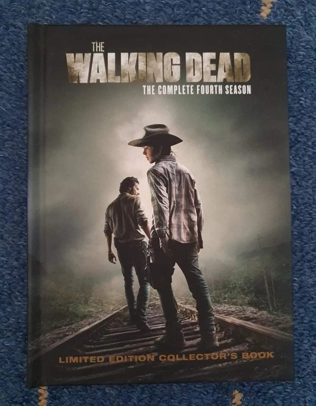 The Walking Dead complete season 4 bluray exclusive collectors digibook 1