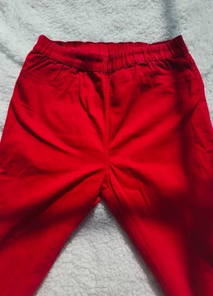 Red Stretchy Jeans, merk: MS Mode, staat: Heel goed, maat: L / 40 / 12, € 2,00, € 2,80 inclusief Kopersbescherming