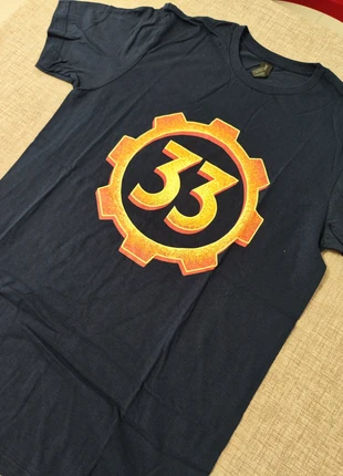 T-shirt Fallout 33 • Icona Post-Apocalittica • Gildan M, brand: Gildan, condizioni: Ottime, taglia: M, €9.90, €11.10 include la Protezione acquisti