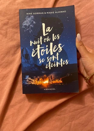 Livre la nuit ou les étoiles ce sont éteintes, état: Neuf sans étiquette, 6,00 €, 7,00 € Protection acheteurs incluse