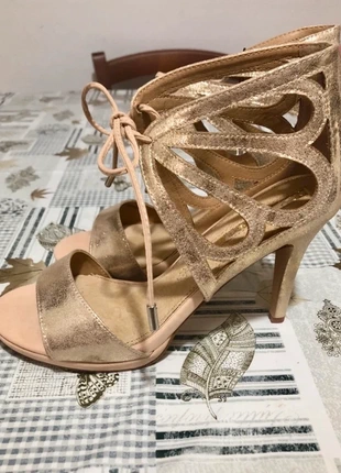 Sandalo color oro motivo farfalla, marque: Maria Mare, état: Neuf avec étiquette, taille: 41, 20,00 €, 21,70 € Protection acheteurs incluse