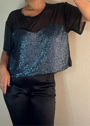 top trasparente con paillettes blu oversize, merk: H&M, staat: Nieuw zonder prijskaartje, maat: L / 40 / 12, € 5,00, € 5,95 inclusief Kopersbescherming