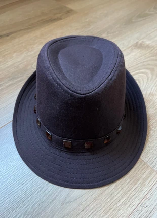 Bruine hoed borsalino - maat 57 - nieuw, merk: C&A, staat: Nieuw met prijskaartje, maat: 57, € 5,00, € 5,95 inclusief Kopersbescherming