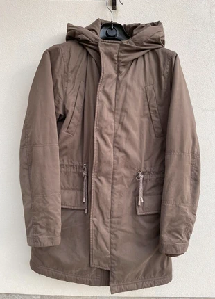 Parka invernale con cappuccio marrone , brand: Variety, condizioni: Ottime, taglia: S / IT 40 / EU 36, €20.00, €21.70 include la Protezione acquisti