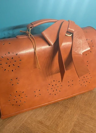 Sac a main type cartable, merk: JSP, staat: Heel goed, € 16,00, € 17,50 inclusief Kopersbescherming