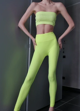 Neon lime green seamless sports leggings, brand: Shein, condizioni: Nuovo senza cartellino, taglia: S / IT 40 / EU 36, €10.00, €11.20 include la Protezione acquisti