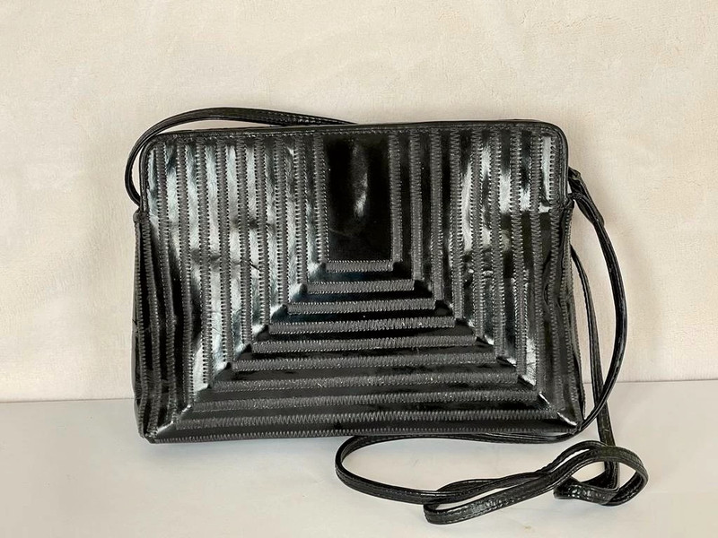 Borsa sales nera fendi