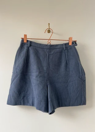 Vintage High Waisted Iced Pale Blue Wool Shorts, merk: Vintage Dressing, staat: Goed, maat: M / 38 / 10, € 5,00, € 5,95 inclusief Kopersbescherming