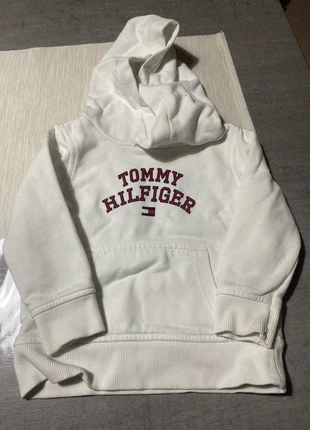 Maglione bianco tommy Hilfiger, marque: Tommy Hilfiger, état: Très bon état, taille: 24-36 mois / 92 cm, 17,00 €, 18,55 € Protection acheteurs incluse