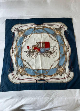 Joli carré Jean de Bahreïn, marque: Vintage, état: Très bon état, 4,00 €, 4,90 € Protection acheteurs incluse