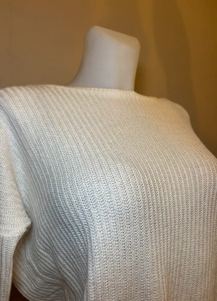 Pull blanc côtelé Brandy Melville, marque: Brandy Melville, état: Neuf sans étiquette, taille: S / 36 / 8, 6,00 €, 7,00 € Protection acheteurs incluse