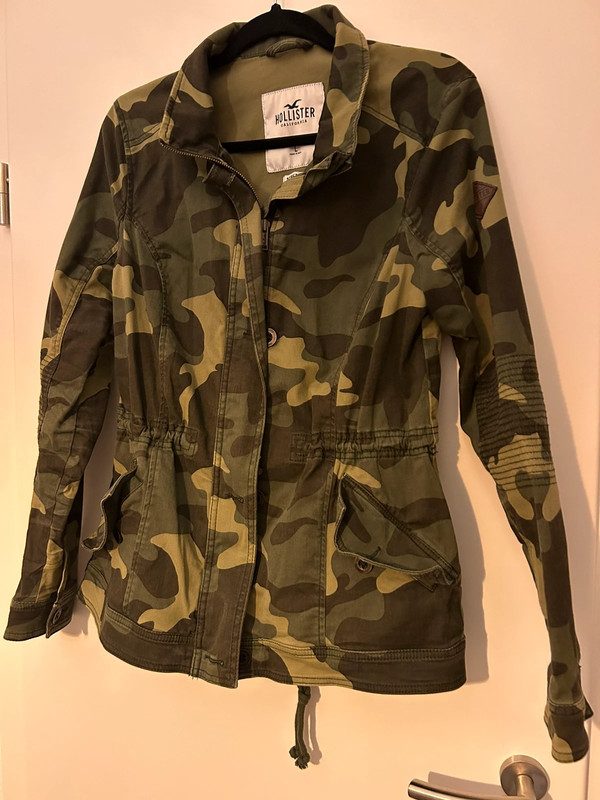 Hollister camo sale jacket womens