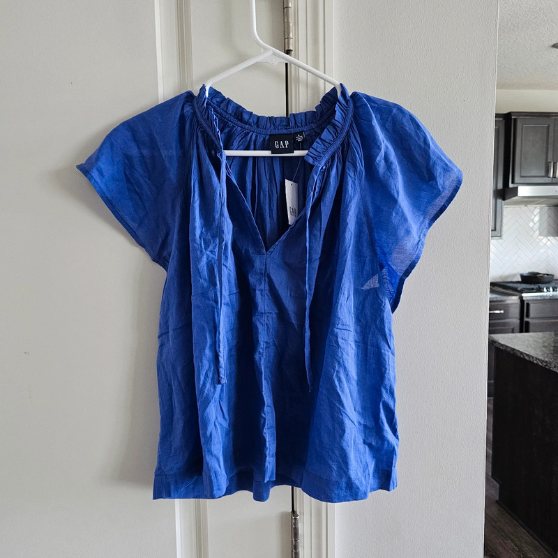 GAP Flutter Tie-Front T-Shirt. 1