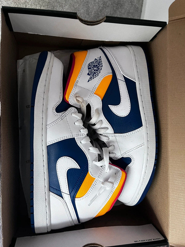 Air Jordan 1 mid 2