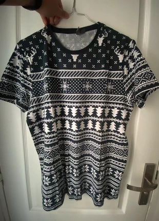 T-shirt Noël ASOS , brand: ASOS, condition: Good, size: M, €3.00, €3.85 includes Buyer Protection