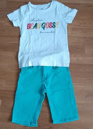 Short + t-shirt manches courtes (5-6 ans), merk: Super U, staat: Heel goed, maat: 6 jaar / 116 cm, € 3,00, € 3,85 inclusief Kopersbescherming