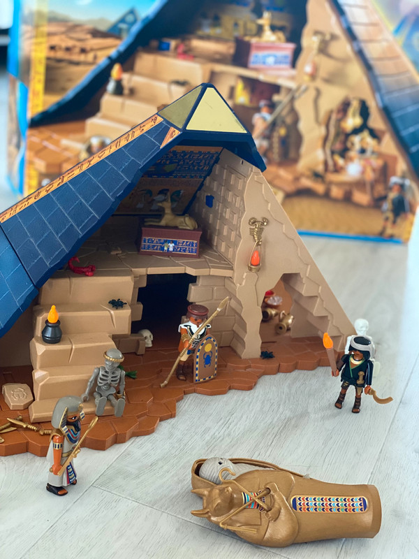 Pyramide playmobil best sale