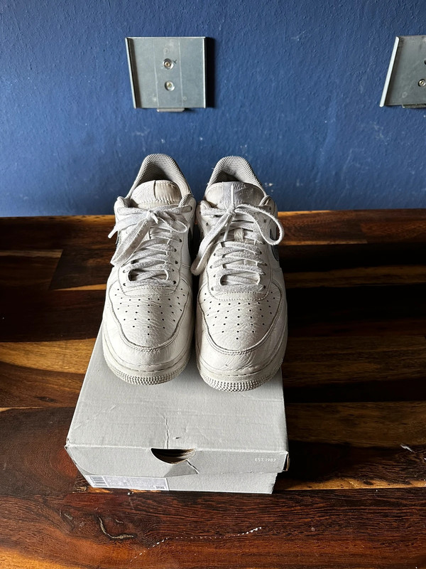 Nike air force 1 white special edition shop