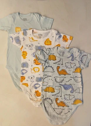 Body 86 cm-15 mesi Chicco cotone, marke: My First Chicco, zustand: Sehr gut, größe: 18–24 Monate / 86, 8,00 €, 9,10 € inklusive Vinted-Käuferschutz