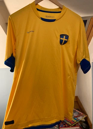 Sweden 2010 home jersey, brand: Sweden, condition: Very good, size: M, £12.00, £13.30 includes Buyer Protection