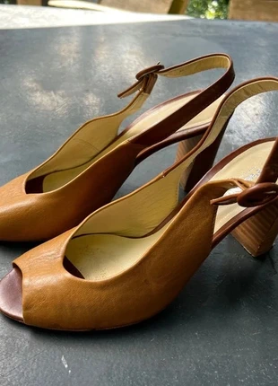 Cognac leren sling backs Paul Noyen maat 36,5, merk: Paul Noyen, staat: Goed, maat: 36.5, € 15,00, € 16,45 inclusief Kopersbescherming