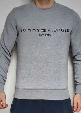 Pull Tommy Hilfiger Gris Col Rond - Taille S, marque: Tommy Hilfiger, état: Très bon état, taille: S, 24,95 €, 26,90 € Protection acheteurs (Pro) incluse
