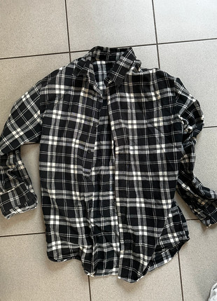 Pull & Bear Shirt, marque: Pull & Bear, état: Très bon état, taille: M, 2,00 €, 2,80 € Protection acheteurs incluse