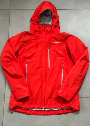 Veste de ski / manteau imperméable Patagonia Goretex taille L, merk: Patagonia, staat: Heel goed, maat: L / 40 / 12, € 119,00, € 125,65 inclusief Kopersbescherming