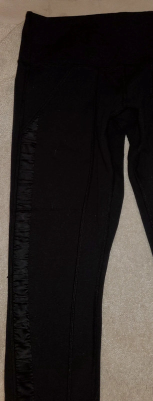 Lululemon size 6 black satin ruched leggings - Athletic apparel