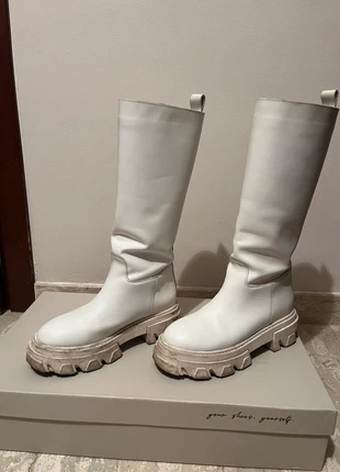 Stivali Contigo Milano, merk: Contigo Milano, staat: Heel goed, maat: 37, € 65,00, € 68,95 inclusief Kopersbescherming