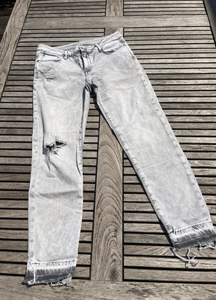 Jean gris déchiré Zara taille 38 neuf , merk: Zara, staat: Nieuw zonder prijskaartje, maat: M / 38 / 10, € 15,00, € 16,45 inclusief Kopersbescherming