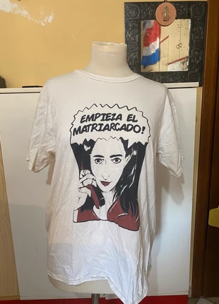 Maglia la casa di carta size L, marke: Gildan, zustand: Neu, größe: L, 3,00 €, 3,85 € inklusive Vinted-Käuferschutz