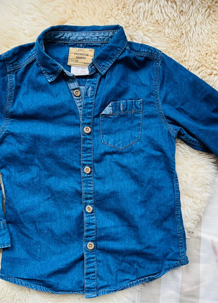 Zara Jeans Hemd 122, état: Très bon état, taille: 7 ans / 122 cm, 7,00 €, 8,05 € Protection acheteurs incluse