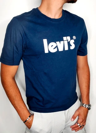 T-shirt Levi's bleu blanc T.XS, marque: Levi's, état: Très bon état, taille: XS, 12,00 €, 13,30 € Protection acheteurs (Pro) incluse